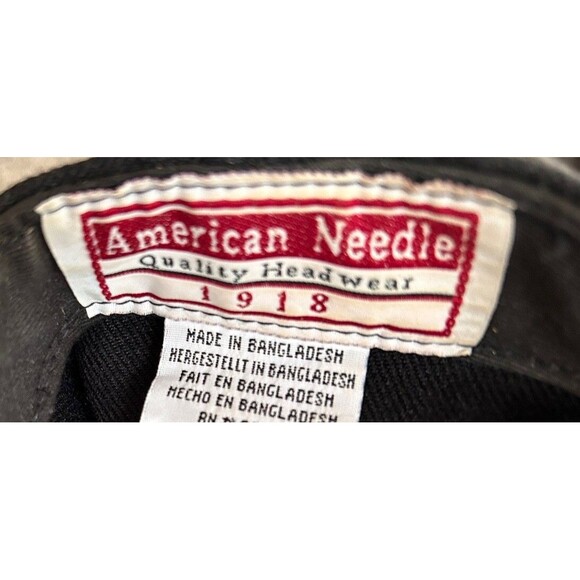 American Needle NHL Chicago Blackhawks Tropical Hawaiian Strapback Hat Cap NEW - Picture 3 of 7